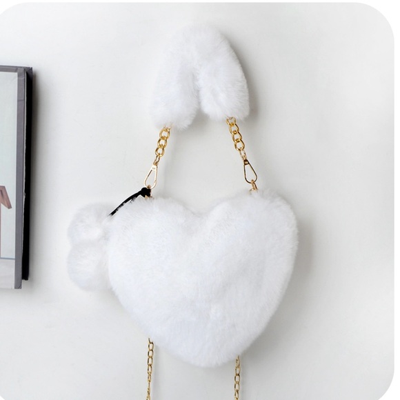 Handbags - White Heart-Shaped Crossbody Bag